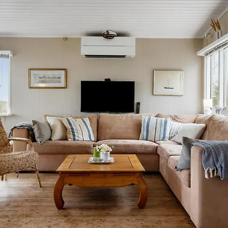 Beautiful In * Malling